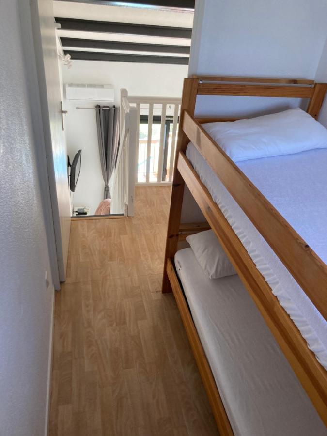 Appartement 2 Chambres Avec Piscine Face A La Mer A La Coudouliere Six-Fours-les-Plages Exteriör bild